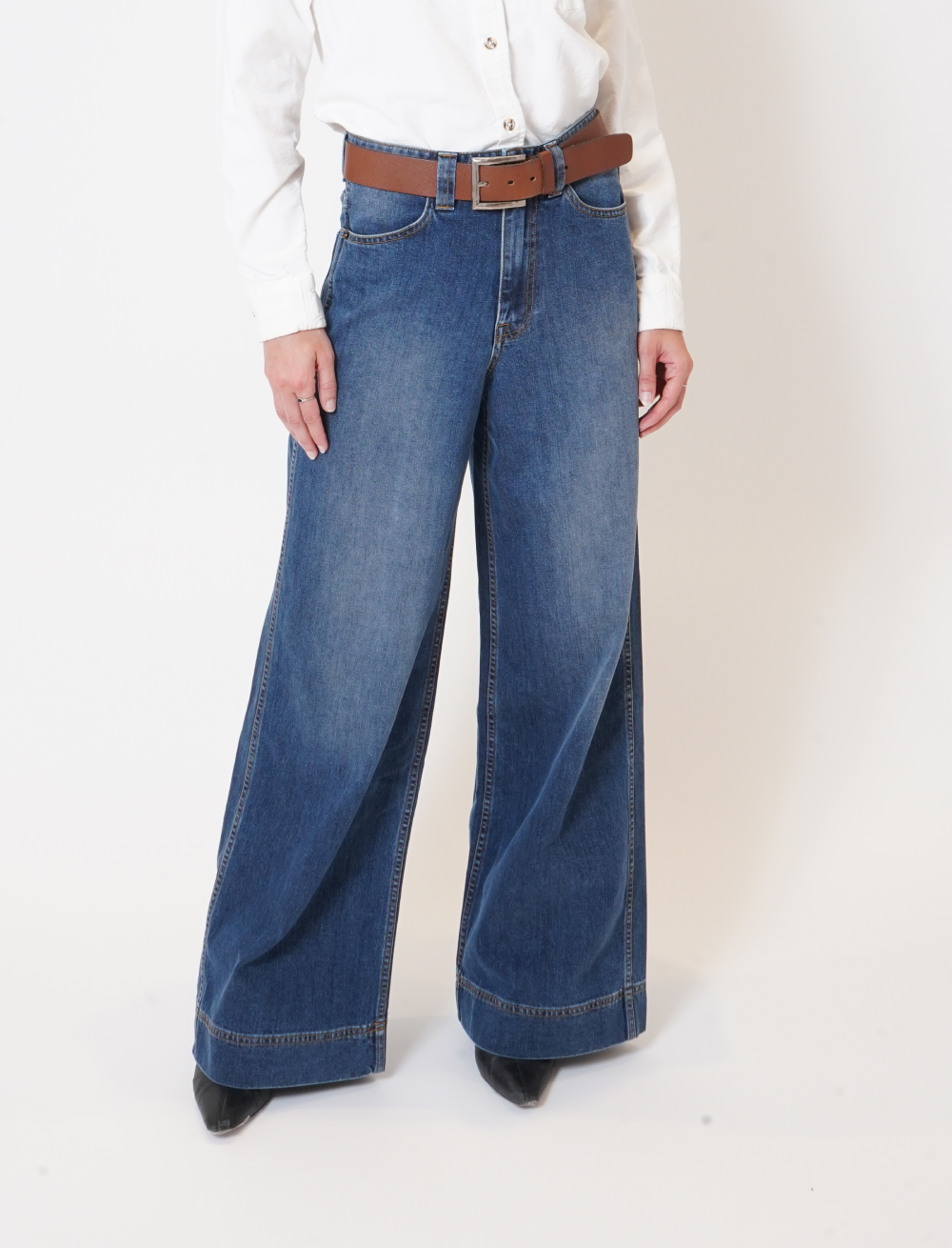 Blue Ridge Flared High Waisted Denim Jeans