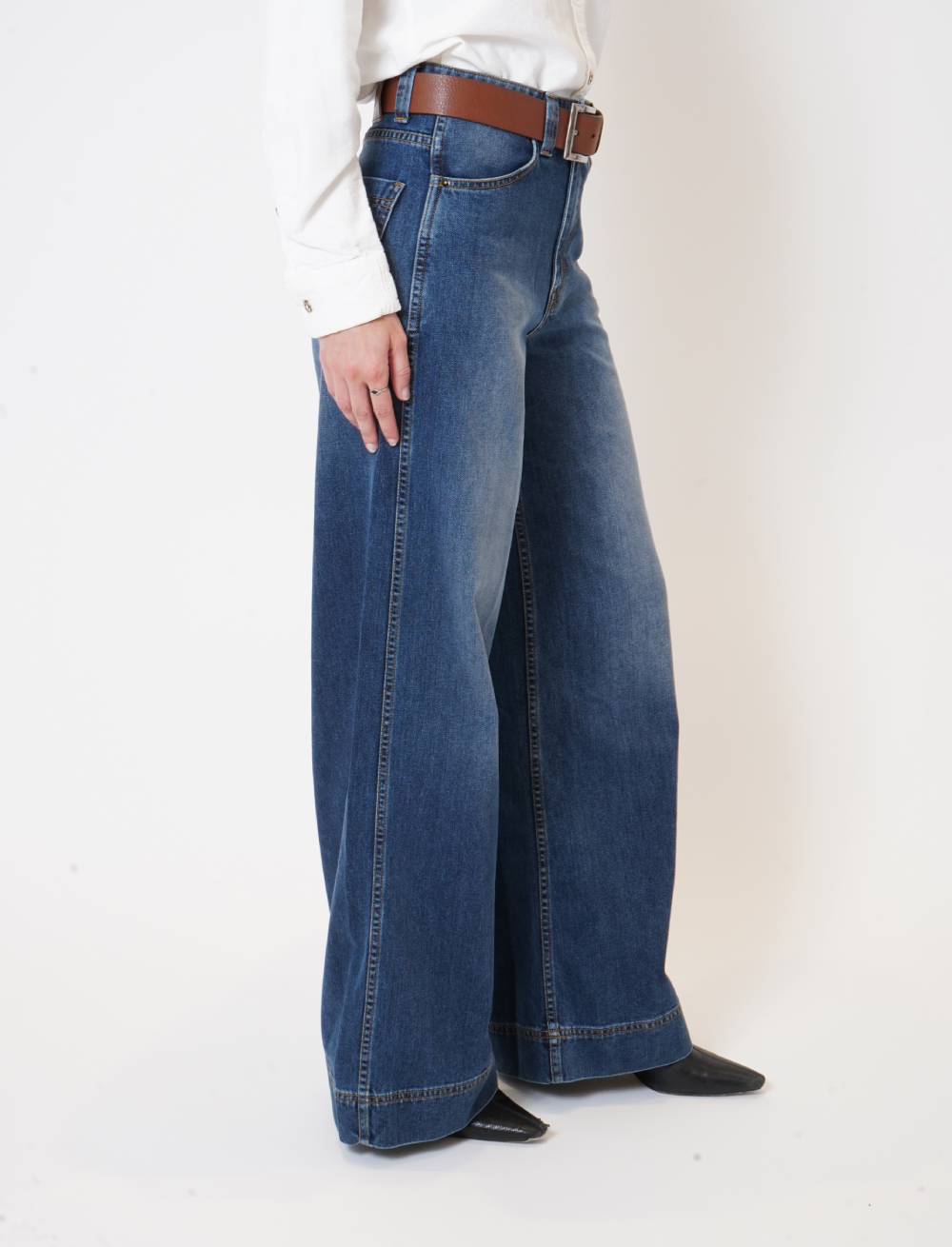 Blue Ridge Flared High Waisted Denim Jeans