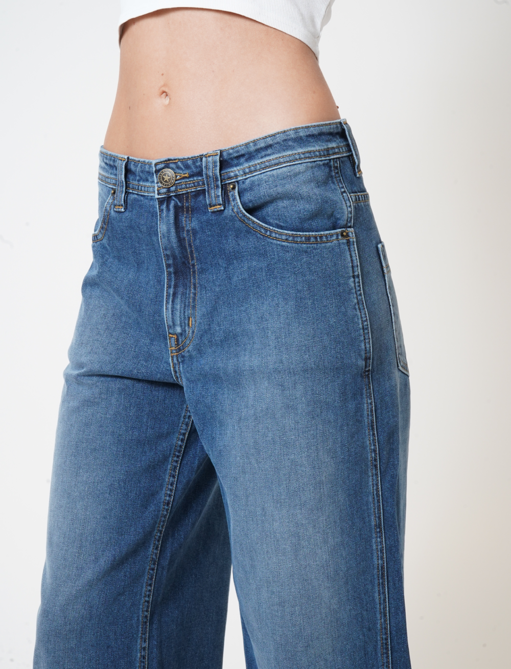 Blue Ridge Relax Ankle Denim Jeans